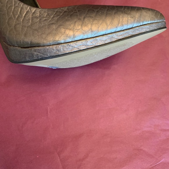 Heels - Picture 5 of 7